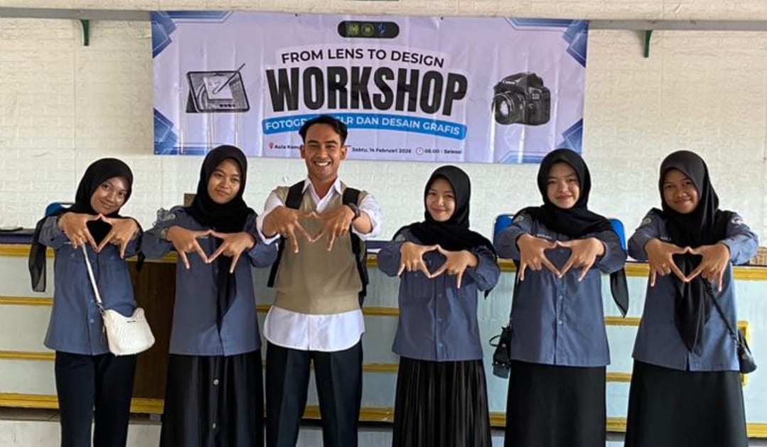 Asah Kreativitas, MANDUA Jurnalistik Ikuti Workshop Fotografi DSLR dan Desain Grafis